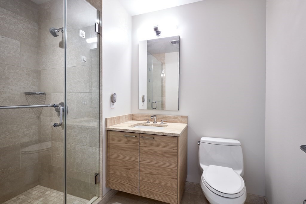 1 Franklin St, Boston, Massachusetts 02110, 2 Bedrooms Bedrooms, 4 Rooms Rooms,2 BathroomsBathrooms,Condominium/co-op,For Sale,Franklin St,73084800