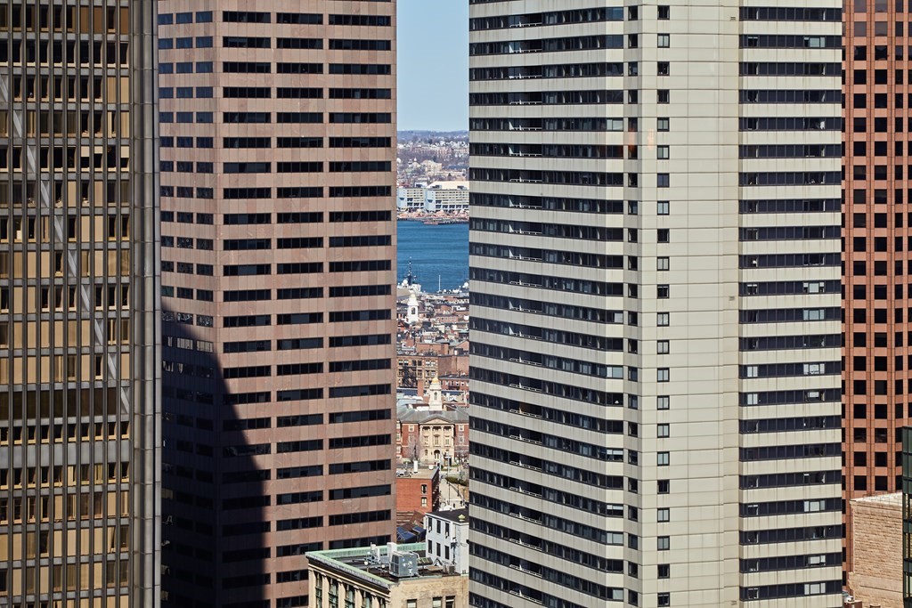 1 Franklin Street, Boston, Massachusetts 02110, 2 Bedrooms Bedrooms, 4 Rooms Rooms,2 BathroomsBathrooms,Residential Rental,For Lease,Franklin Street,73085343