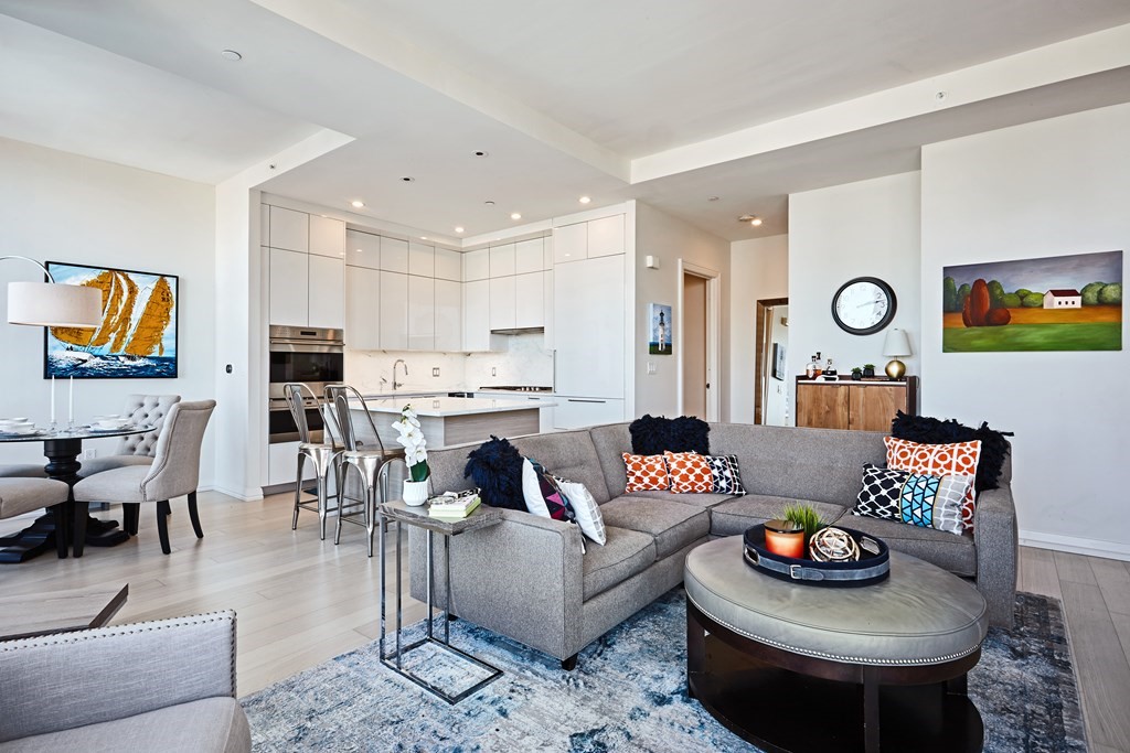 1 Franklin Street, Boston, Massachusetts 02110, 2 Bedrooms Bedrooms, 4 Rooms Rooms,2 BathroomsBathrooms,Residential Rental,For Lease,Franklin Street,73085343