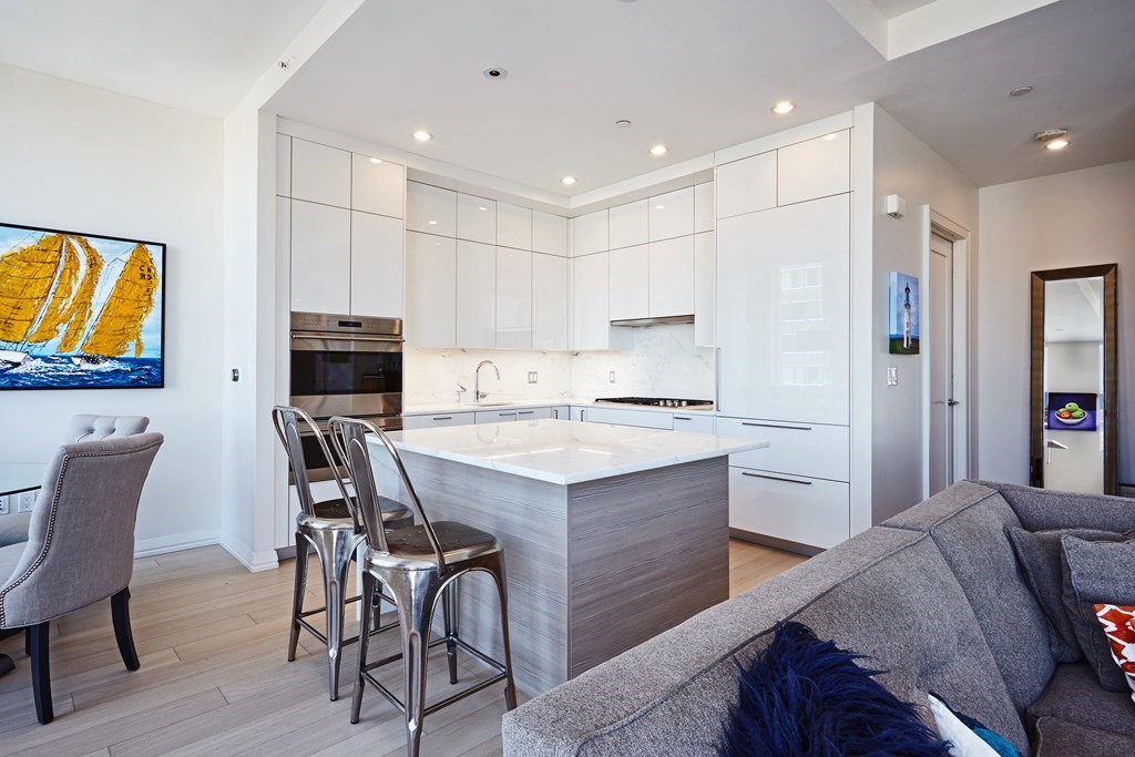 1 Franklin Street, Boston, Massachusetts 02110, 2 Bedrooms Bedrooms, 4 Rooms Rooms,2 BathroomsBathrooms,Residential Rental,For Lease,Franklin Street,73085343