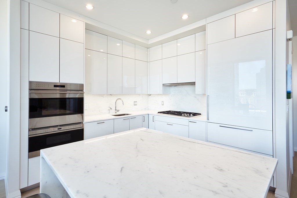1 Franklin Street, Boston, Massachusetts 02110, 2 Bedrooms Bedrooms, 4 Rooms Rooms,2 BathroomsBathrooms,Residential Rental,For Lease,Franklin Street,73085343
