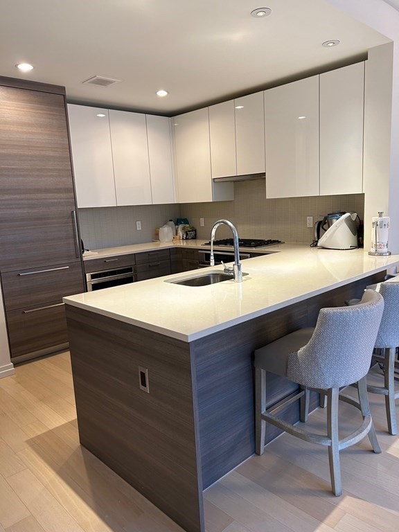 1 Franklin St, Boston, Massachusetts 02110, 1 Bedroom Bedrooms, 2 Rooms Rooms,1 BathroomBathrooms,Residential Rental,For Lease,Franklin St,73085342