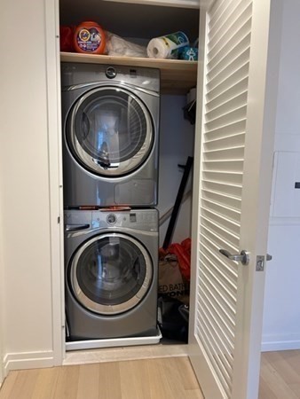 1 Franklin St, Boston, Massachusetts 02110, 1 Bedroom Bedrooms, 2 Rooms Rooms,1 BathroomBathrooms,Residential Rental,For Lease,Franklin St,73085342