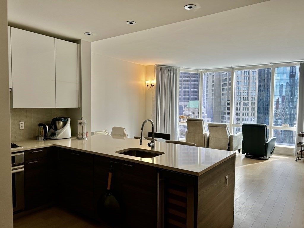 1 Franklin St, Boston, Massachusetts 02110, 1 Bedroom Bedrooms, 2 Rooms Rooms,1 BathroomBathrooms,Residential Rental,For Lease,Franklin St,73085342