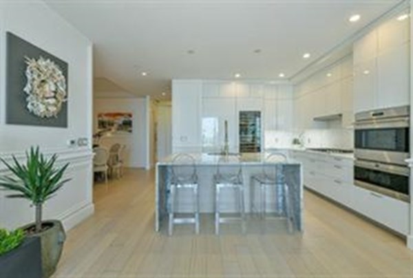 1 Franklin Street, Boston, Massachusetts 02110, 2 Bedrooms Bedrooms, 4 Rooms Rooms,2 BathroomsBathrooms,Residential Rental,For Lease,Franklin Street,73085497
