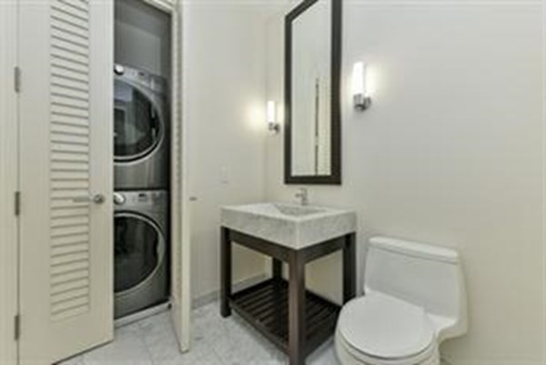 1 Franklin Street, Boston, Massachusetts 02110, 2 Bedrooms Bedrooms, 4 Rooms Rooms,2 BathroomsBathrooms,Residential Rental,For Lease,Franklin Street,73085497