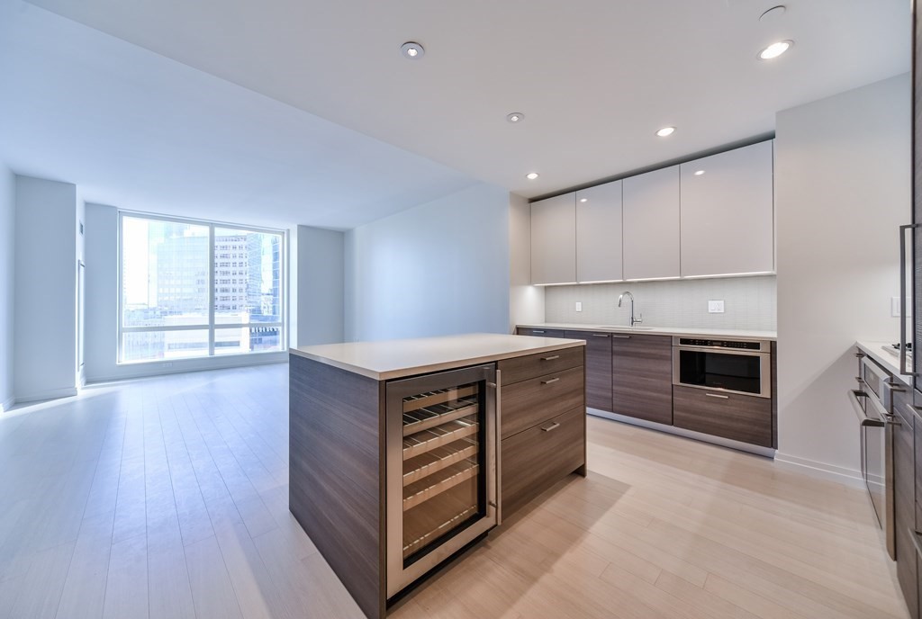 1 Franklin Street, Boston, Massachusetts 02110, 1 Bedroom Bedrooms, 4 Rooms Rooms,1 BathroomBathrooms,Residential Rental,For Lease,Franklin Street,73087886