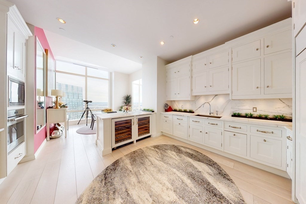 1 Franklin St, Boston, Massachusetts 02110, 3 Bedrooms Bedrooms, 6 Rooms Rooms,4 BathroomsBathrooms,Condominium/co-op,For Sale,Franklin St,73089141