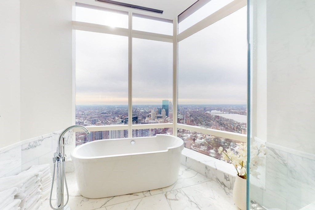 1 Franklin St, Boston, Massachusetts 02110, 3 Bedrooms Bedrooms, 6 Rooms Rooms,4 BathroomsBathrooms,Condominium/co-op,For Sale,Franklin St,73089141
