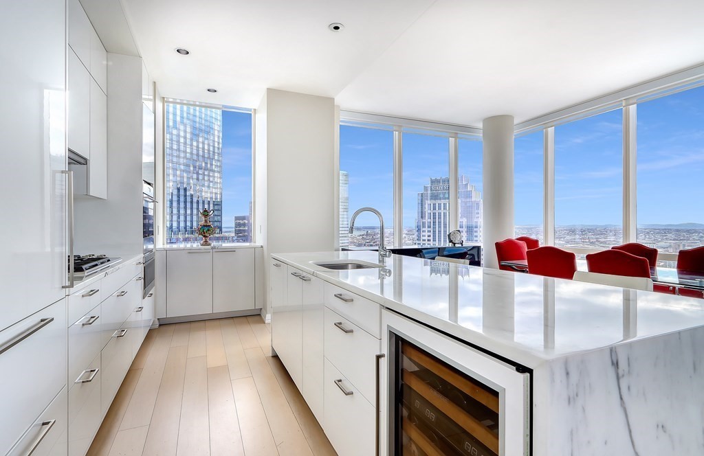 1 Franklin, Boston, Massachusetts 02110, 2 Bedrooms Bedrooms, 8 Rooms Rooms,2 BathroomsBathrooms,Condominium/co-op,For Sale,Franklin,73092476