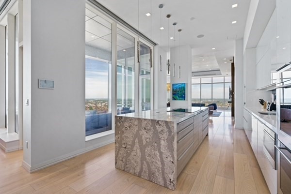 1 Franklin St, Boston, Massachusetts 02110, 3 Bedrooms Bedrooms, 7 Rooms Rooms,4 BathroomsBathrooms,Condominium/co-op,For Sale,Franklin St,73095149