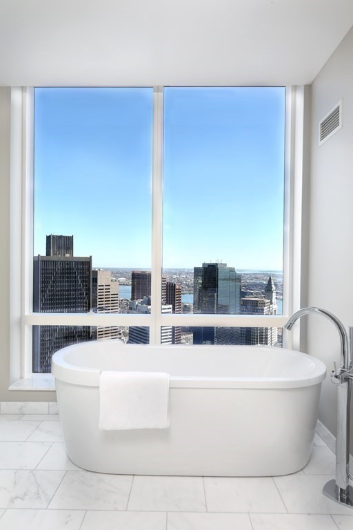 1 Franklin St, Boston, Massachusetts 02110, 3 Bedrooms Bedrooms, 5 Rooms Rooms,4 BathroomsBathrooms,Condominium/co-op,For Sale,Franklin St,73099765