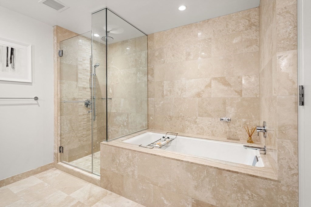 1 Franklin St, Boston, Massachusetts 02110, 2 Bedrooms Bedrooms, 4 Rooms Rooms,2 BathroomsBathrooms,Condominium/co-op,For Sale,Franklin St,73101414