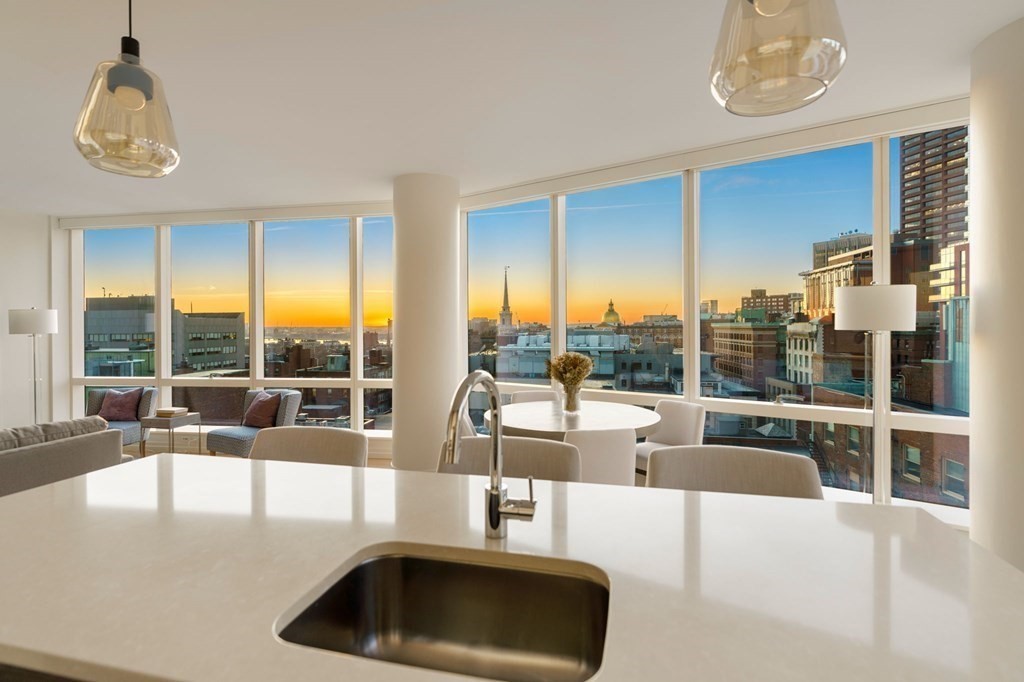 1 Franklin St, Boston, Massachusetts 02110, 2 Bedrooms Bedrooms, 4 Rooms Rooms,2 BathroomsBathrooms,Condominium/co-op,For Sale,Franklin St,73101414