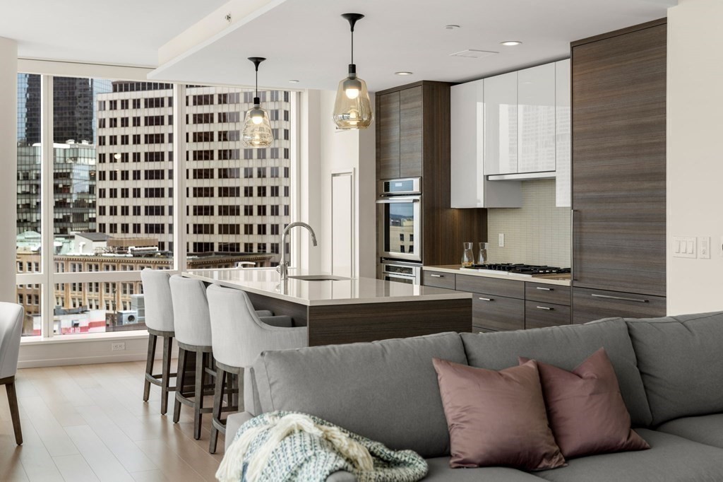 1 Franklin St, Boston, Massachusetts 02110, 2 Bedrooms Bedrooms, 4 Rooms Rooms,2 BathroomsBathrooms,Condominium/co-op,For Sale,Franklin St,73101414