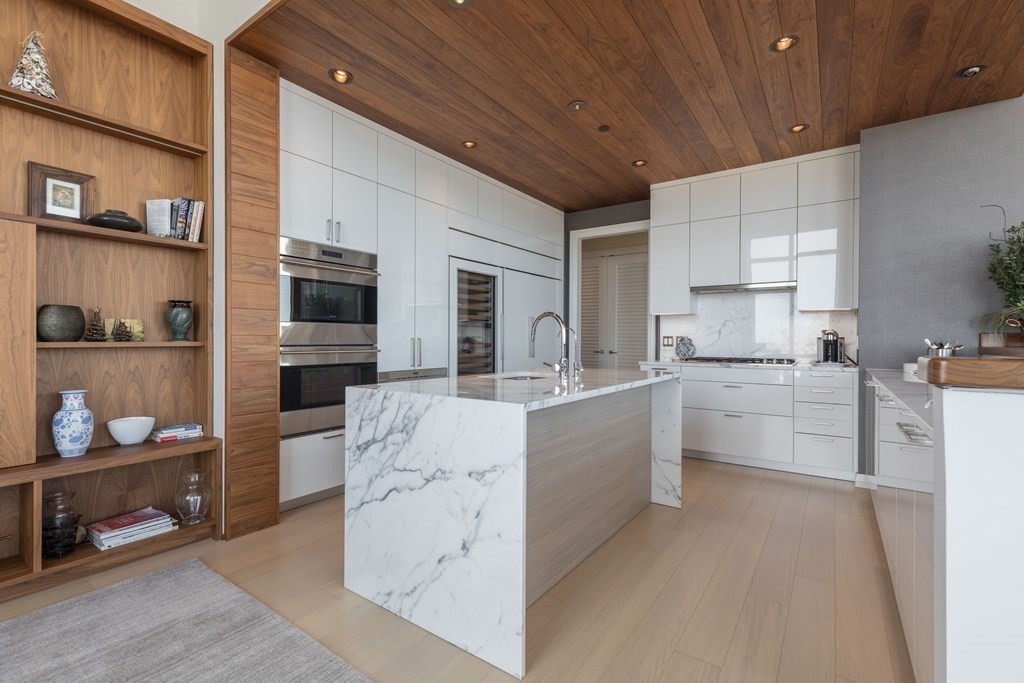 1 Franklin St, Boston, Massachusetts 02110, 3 Bedrooms Bedrooms, 5 Rooms Rooms,4 BathroomsBathrooms,Condominium/co-op,For Sale,Franklin St,73104182