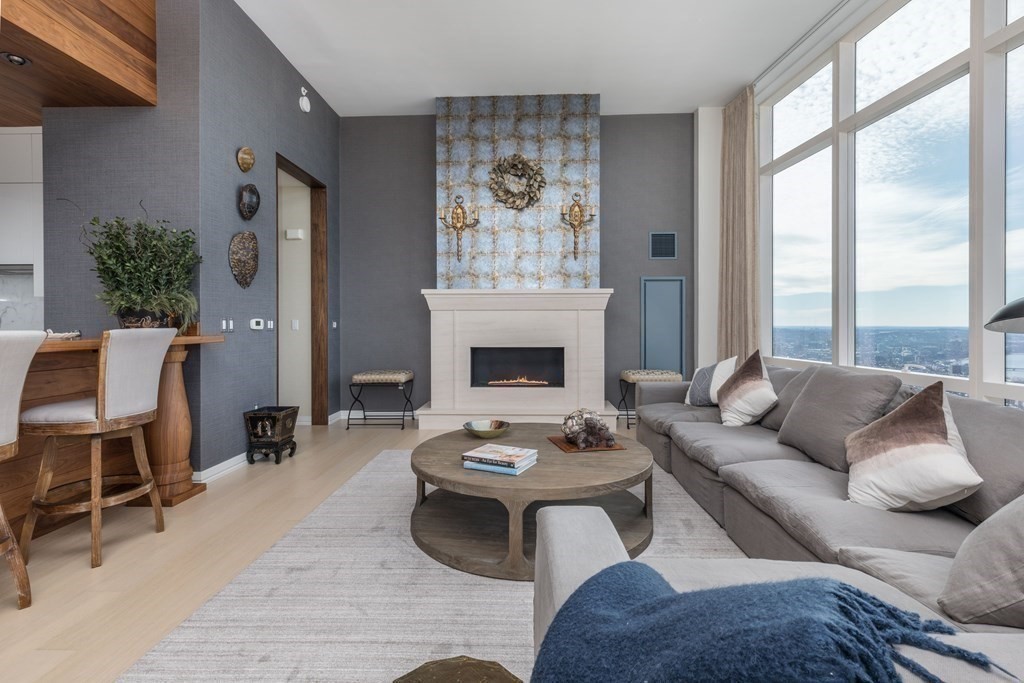 1 Franklin St, Boston, Massachusetts 02110, 3 Bedrooms Bedrooms, 5 Rooms Rooms,4 BathroomsBathrooms,Condominium/co-op,For Sale,Franklin St,73104182