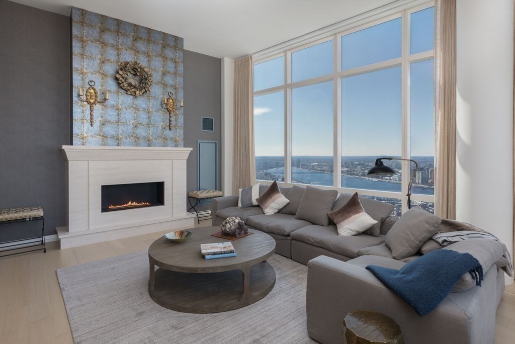 1 Franklin St, Boston, Massachusetts 02110, 3 Bedrooms Bedrooms, 5 Rooms Rooms,4 BathroomsBathrooms,Condominium/co-op,For Sale,Franklin St,73104182