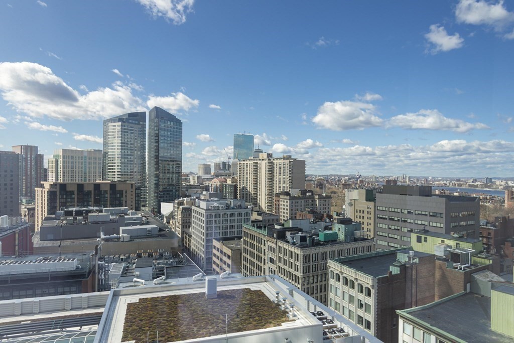 1 Franklin St, Boston, Massachusetts 02110, 1 Bedroom Bedrooms, 3 Rooms Rooms,1 BathroomBathrooms,Residential Rental,For Lease,Franklin St,73108536