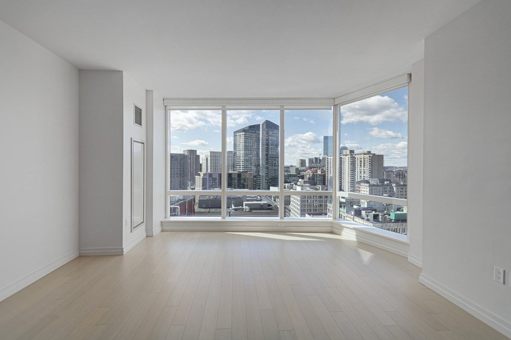 1 Franklin St, Boston, Massachusetts 02110, 1 Bedroom Bedrooms, 3 Rooms Rooms,1 BathroomBathrooms,Residential Rental,For Lease,Franklin St,73108536