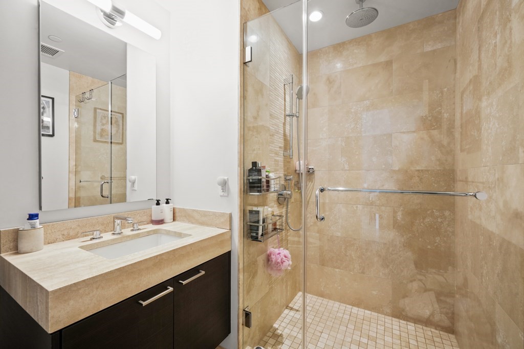 1 Franklin St, Boston, Massachusetts 02110, 1 Bedroom Bedrooms, 3 Rooms Rooms,1 BathroomBathrooms,Condominium/co-op,For Sale,Franklin St,73109029