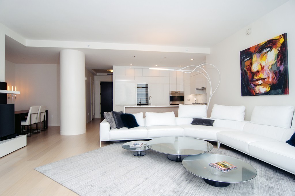 1 Franklin Street, Boston, Massachusetts 02110, 3 Bedrooms Bedrooms, 5 Rooms Rooms,3 BathroomsBathrooms,Residential Rental,For Lease,Franklin Street,73109666