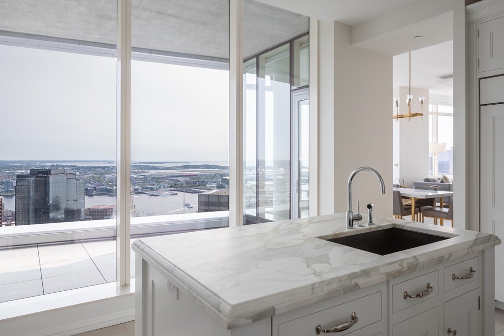 1 Franklin Street, Boston, Massachusetts 02110, 2 Bedrooms Bedrooms, 4 Rooms Rooms,2 BathroomsBathrooms,Condominium/co-op,For Sale,Franklin Street,73110947