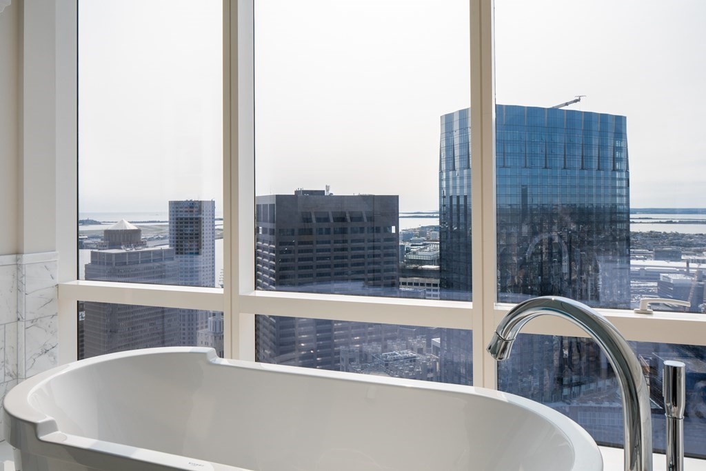 1 Franklin Street, Boston, Massachusetts 02110, 2 Bedrooms Bedrooms, 4 Rooms Rooms,2 BathroomsBathrooms,Condominium/co-op,For Sale,Franklin Street,73110947