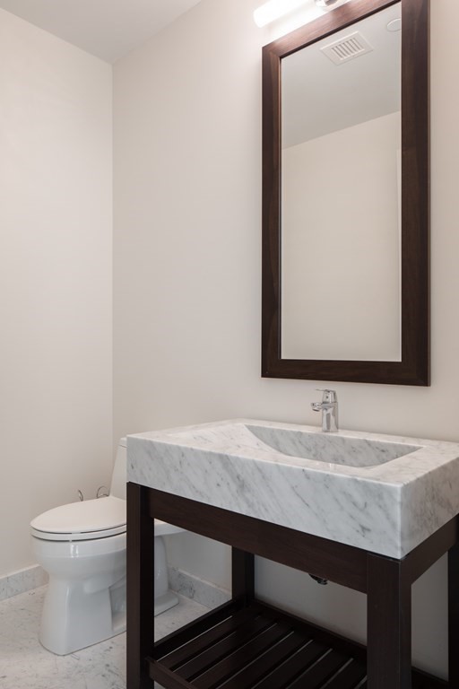 1 Franklin Street, Boston, Massachusetts 02110, 2 Bedrooms Bedrooms, 4 Rooms Rooms,2 BathroomsBathrooms,Condominium/co-op,For Sale,Franklin Street,73110947