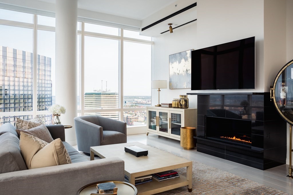 1 Franklin Street, Boston, Massachusetts 02110, 2 Bedrooms Bedrooms, 4 Rooms Rooms,2 BathroomsBathrooms,Condominium/co-op,For Sale,Franklin Street,73110947