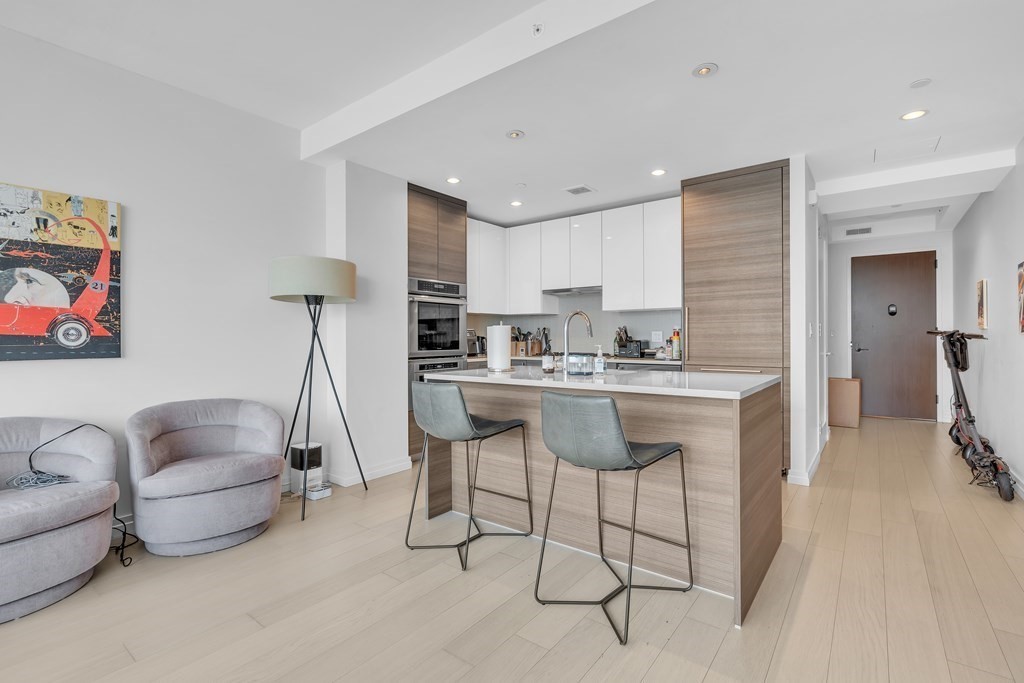 1 Franklin Street, Boston, Massachusetts 02110, 2 Bedrooms Bedrooms, 5 Rooms Rooms,2 BathroomsBathrooms,Residential Rental,For Lease,Franklin Street,73112050