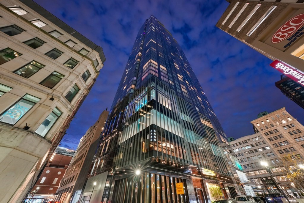 1 Franklin Street, Boston, Massachusetts 02110, 3 Bedrooms Bedrooms, 6 Rooms Rooms,3 BathroomsBathrooms,Residential Rental,For Lease,Franklin Street,73112653