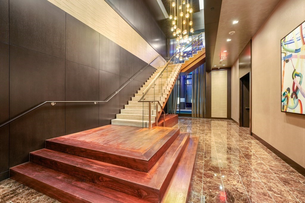 1 Franklin Street, Boston, Massachusetts 02110, 3 Bedrooms Bedrooms, 6 Rooms Rooms,3 BathroomsBathrooms,Residential Rental,For Lease,Franklin Street,73112653