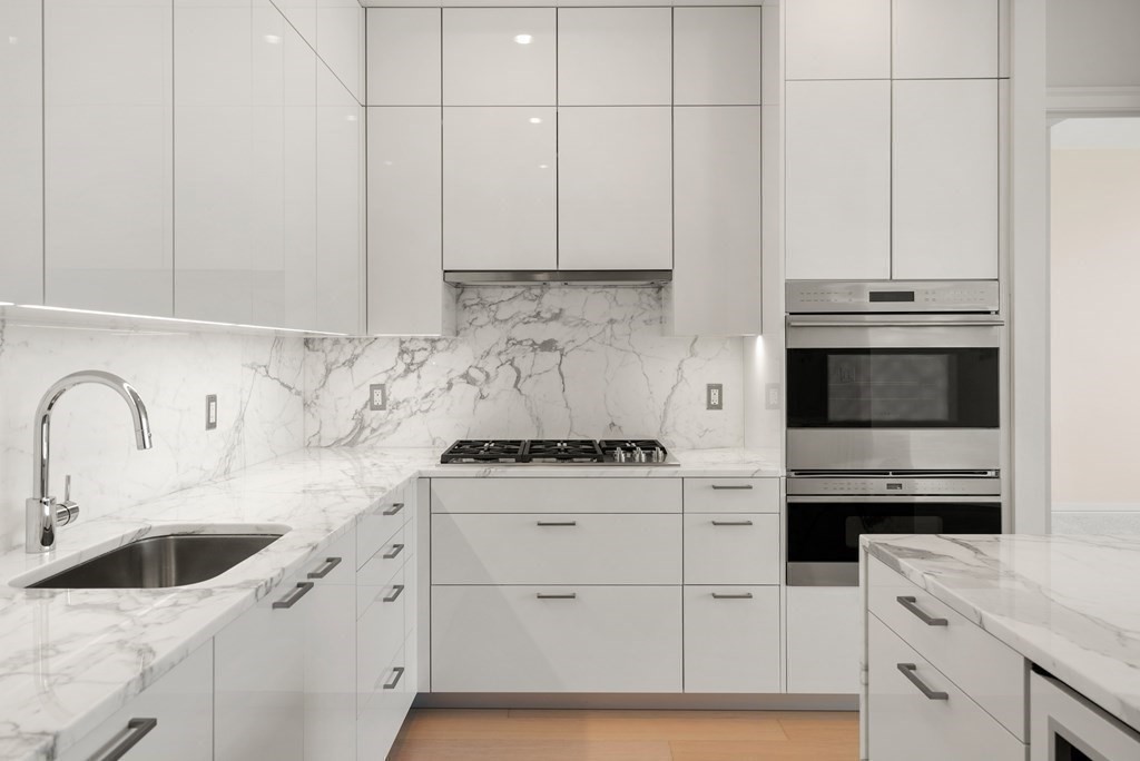 1 Franklin Street, Boston, Massachusetts 02110, 2 Bedrooms Bedrooms, 4 Rooms Rooms,2 BathroomsBathrooms,Residential Rental,For Lease,Franklin Street,73114959