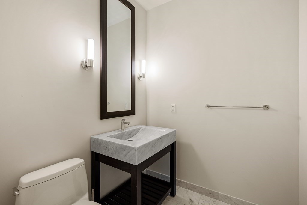 1 Franklin Street, Boston, Massachusetts 02110, 2 Bedrooms Bedrooms, 4 Rooms Rooms,2 BathroomsBathrooms,Residential Rental,For Lease,Franklin Street,73114959