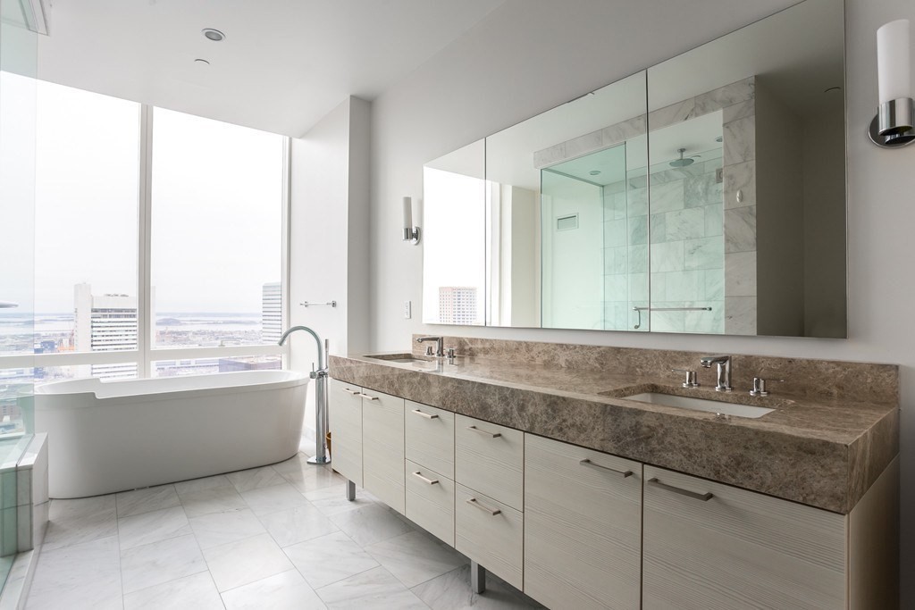 1 Franklin, Boston, Massachusetts 02110, 3 Bedrooms Bedrooms, 6 Rooms Rooms,3 BathroomsBathrooms,Residential Rental,For Lease,Franklin,73115511