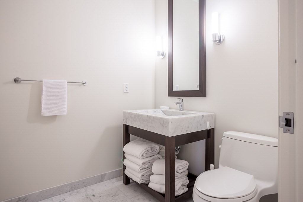1 Franklin, Boston, Massachusetts 02110, 3 Bedrooms Bedrooms, 6 Rooms Rooms,3 BathroomsBathrooms,Residential Rental,For Lease,Franklin,73115511