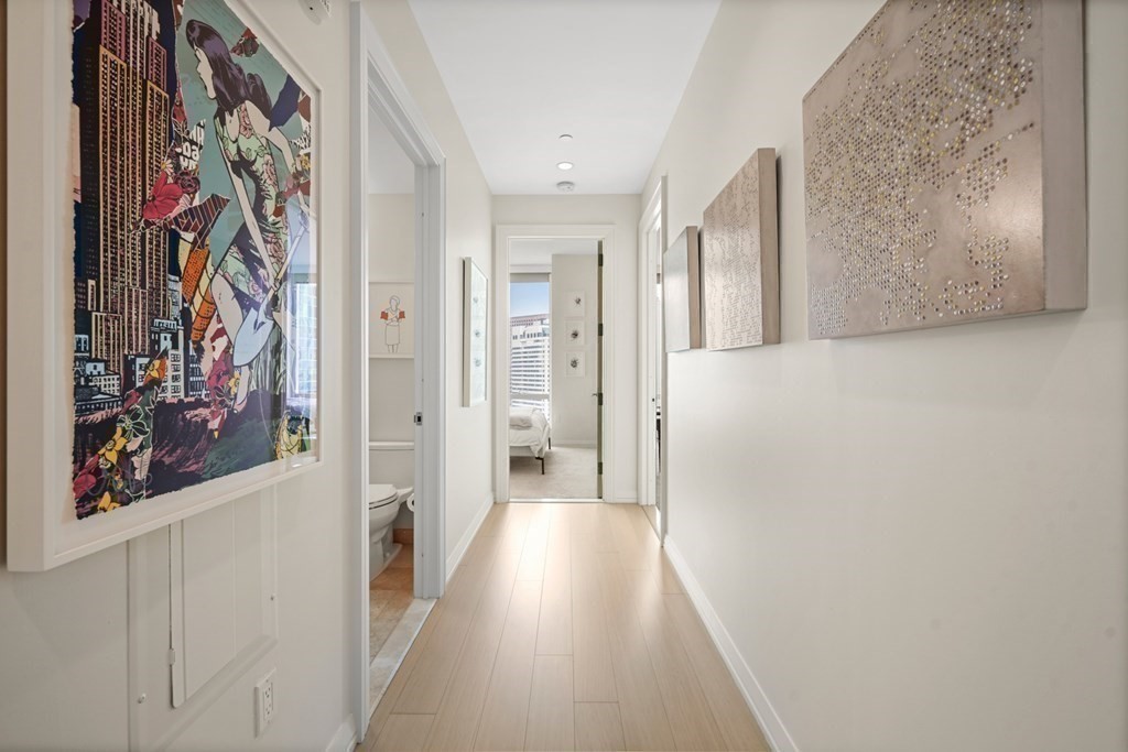 1 Franklin St, Boston, Massachusetts 02110, 3 Bedrooms Bedrooms, 8 Rooms Rooms,3 BathroomsBathrooms,Residential Rental,For Lease,Franklin St,73118967