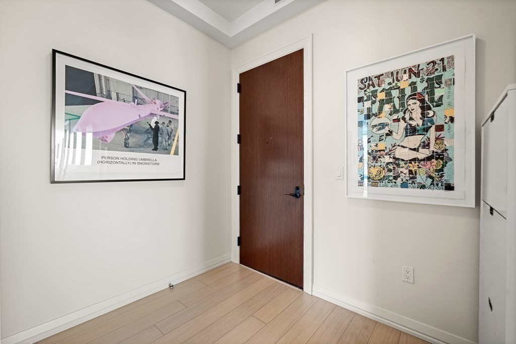 1 Franklin St, Boston, Massachusetts 02110, 3 Bedrooms Bedrooms, 8 Rooms Rooms,3 BathroomsBathrooms,Residential Rental,For Lease,Franklin St,73118967