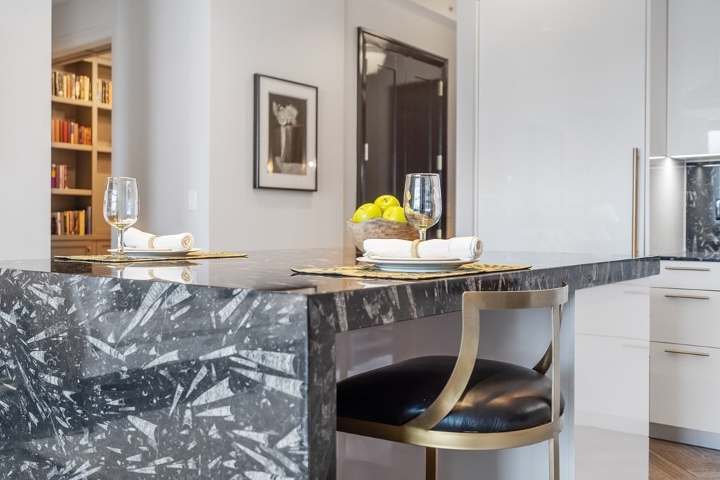 1 Franklin Street, Boston, Massachusetts 02110, 2 Bedrooms Bedrooms, 7 Rooms Rooms,2 BathroomsBathrooms,Condominium/co-op,For Sale,Franklin Street,73123713