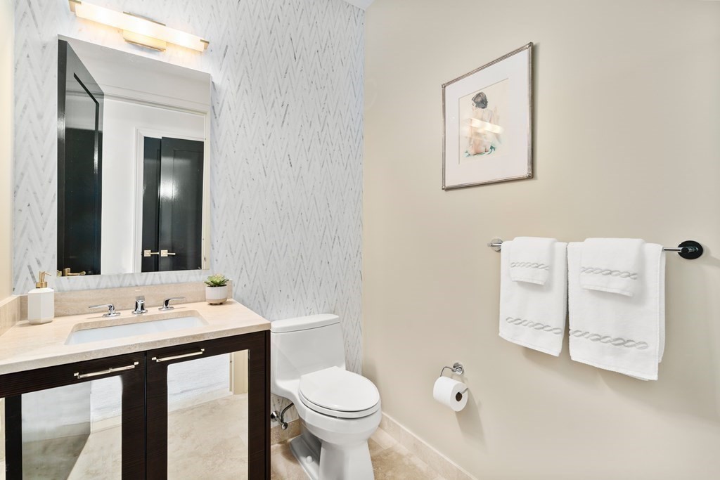 1 Franklin Street, Boston, Massachusetts 02110, 2 Bedrooms Bedrooms, 7 Rooms Rooms,2 BathroomsBathrooms,Condominium/co-op,For Sale,Franklin Street,73123713