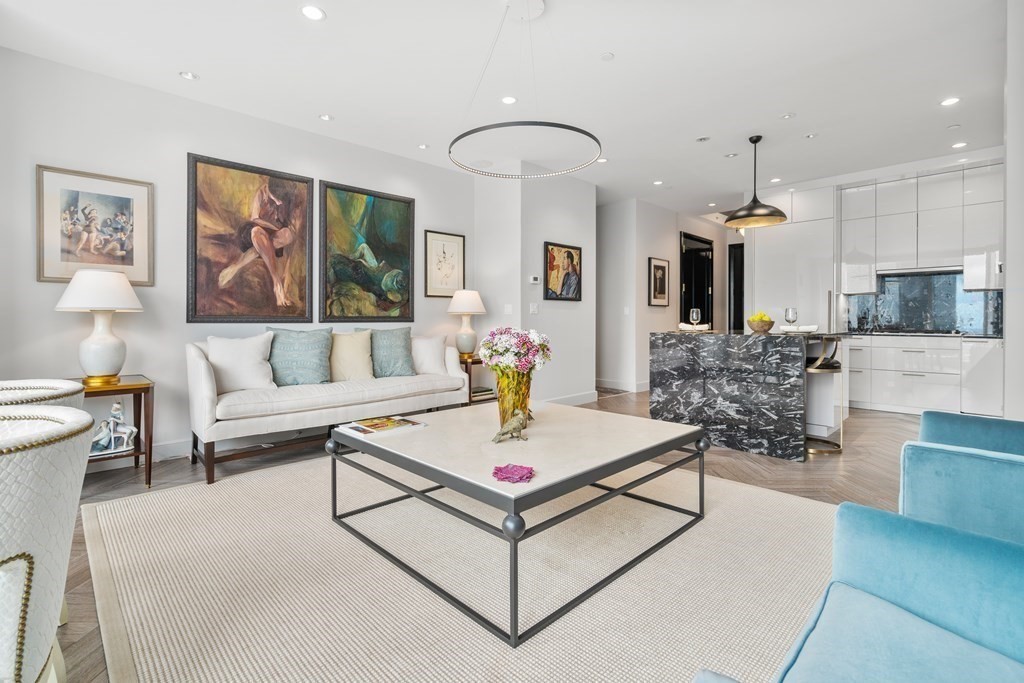 1 Franklin Street, Boston, Massachusetts 02110, 2 Bedrooms Bedrooms, 7 Rooms Rooms,2 BathroomsBathrooms,Condominium/co-op,For Sale,Franklin Street,73123713