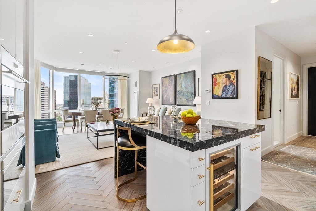 1 Franklin Street, Boston, Massachusetts 02110, 2 Bedrooms Bedrooms, 7 Rooms Rooms,2 BathroomsBathrooms,Condominium/co-op,For Sale,Franklin Street,73123713