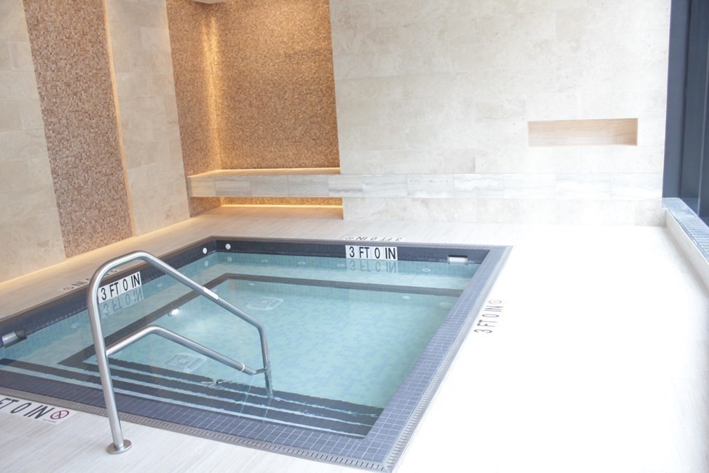 1 Franklin St. (Furnished), Boston, Massachusetts 02110, 2 Bedrooms Bedrooms, 5 Rooms Rooms,2 BathroomsBathrooms,Residential Rental,For Lease,Franklin St. (Furnished),73123746