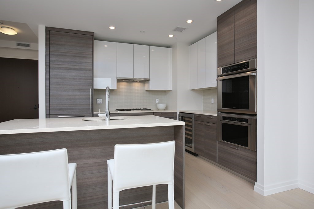 1 Franklin St. (Furnished), Boston, Massachusetts 02110, 2 Bedrooms Bedrooms, 5 Rooms Rooms,2 BathroomsBathrooms,Residential Rental,For Lease,Franklin St. (Furnished),73123746