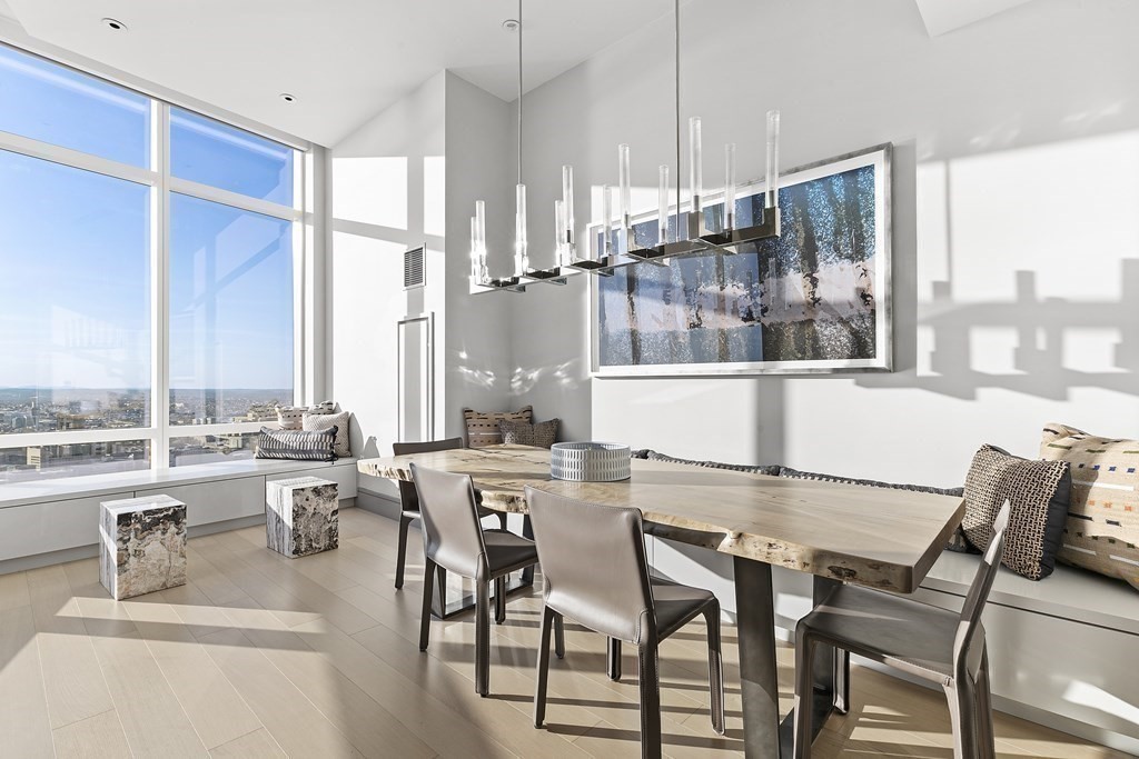 1 Franklin Street, Boston, Massachusetts 02110, 3 Bedrooms Bedrooms, 8 Rooms Rooms,4 BathroomsBathrooms,Condominium/co-op,For Sale,Franklin Street,73125571