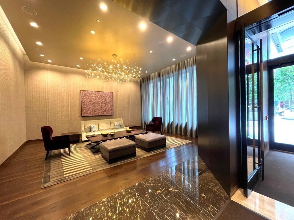 1 Franklin Street, Boston, Massachusetts 02111, 1 Bedroom Bedrooms, 2 Rooms Rooms,1 BathroomBathrooms,Residential Rental,For Lease,Franklin Street,73130924