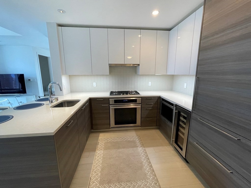 1 Franklin Street, Boston, Massachusetts 02111, 1 Bedroom Bedrooms, 2 Rooms Rooms,1 BathroomBathrooms,Residential Rental,For Lease,Franklin Street,73130924