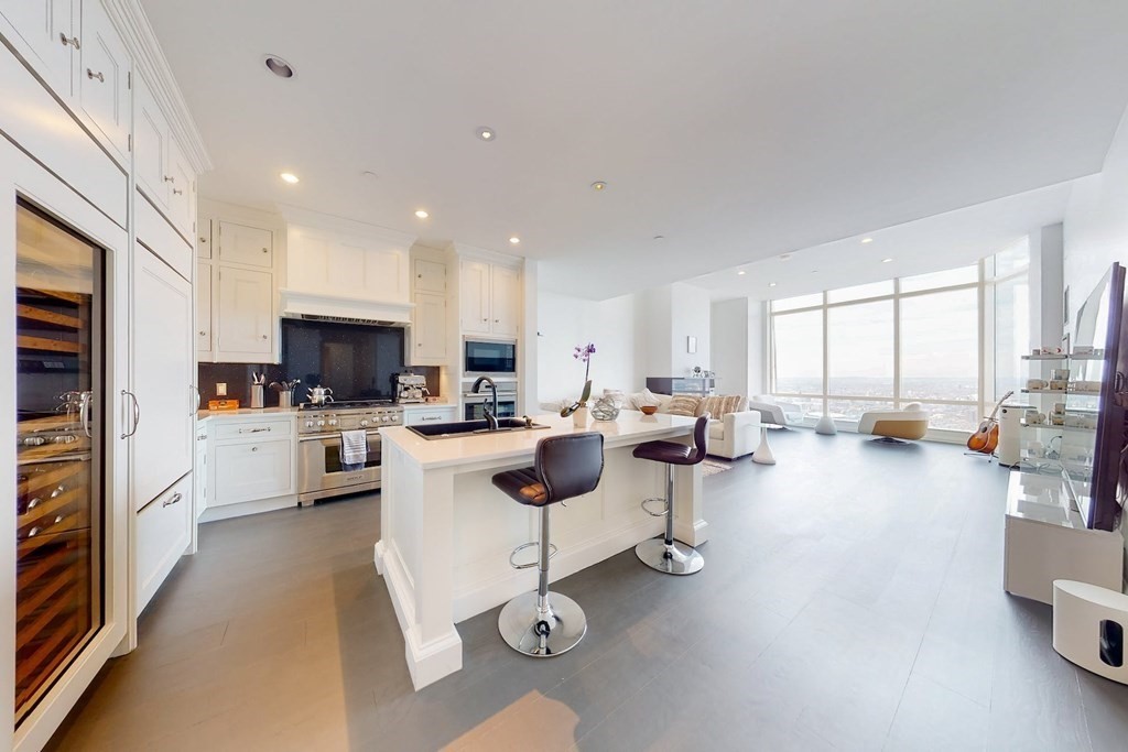 1 Franklin St, Boston, Massachusetts 02110, 2 Bedrooms Bedrooms, 5 Rooms Rooms,2 BathroomsBathrooms,Residential Rental,For Lease,Franklin St,73130926