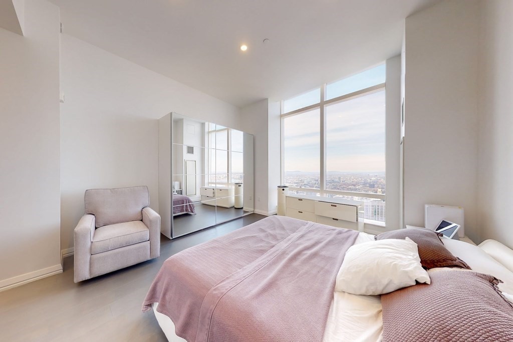 1 Franklin St, Boston, Massachusetts 02110, 2 Bedrooms Bedrooms, 5 Rooms Rooms,2 BathroomsBathrooms,Residential Rental,For Lease,Franklin St,73130926